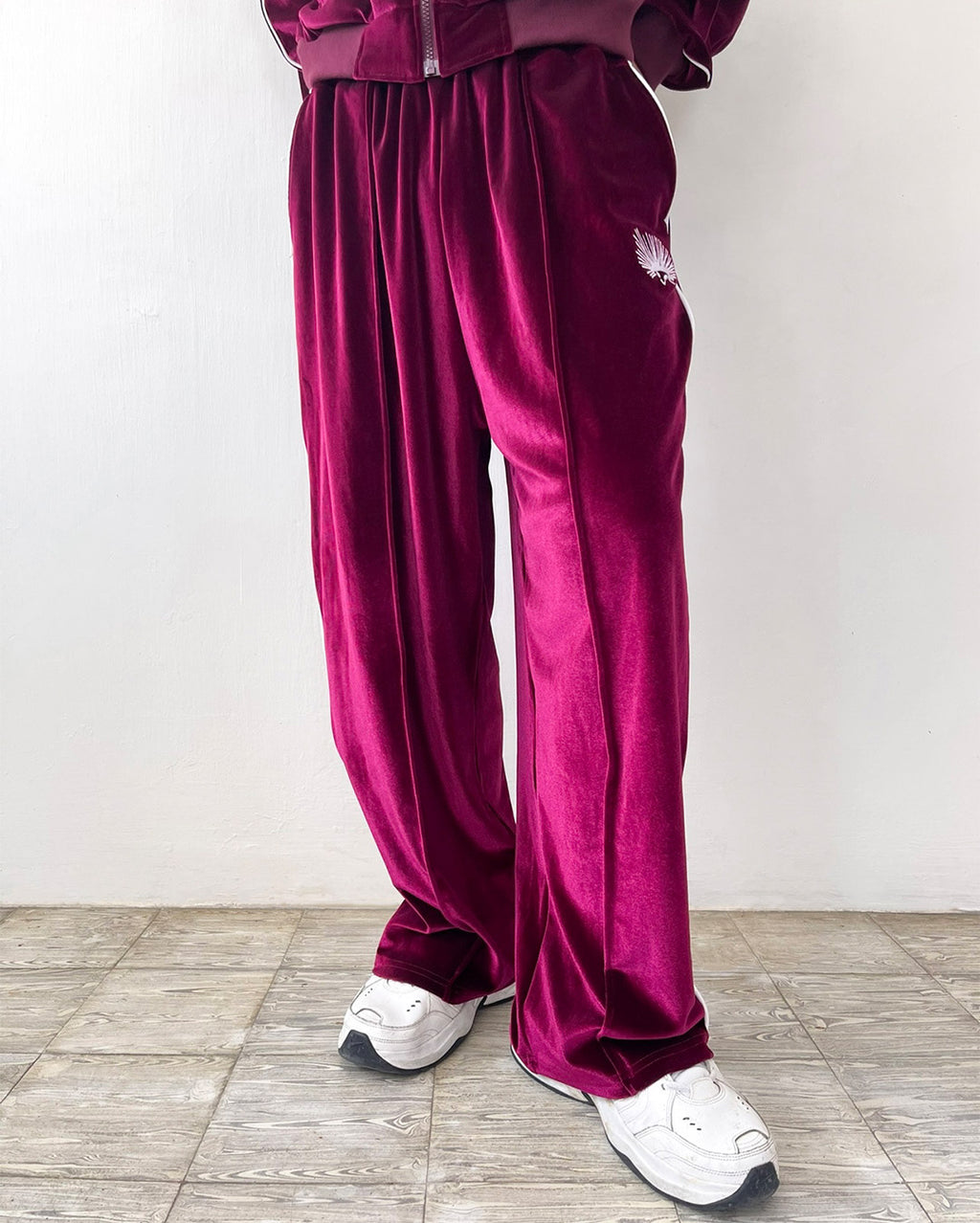 Bordeaux Red model